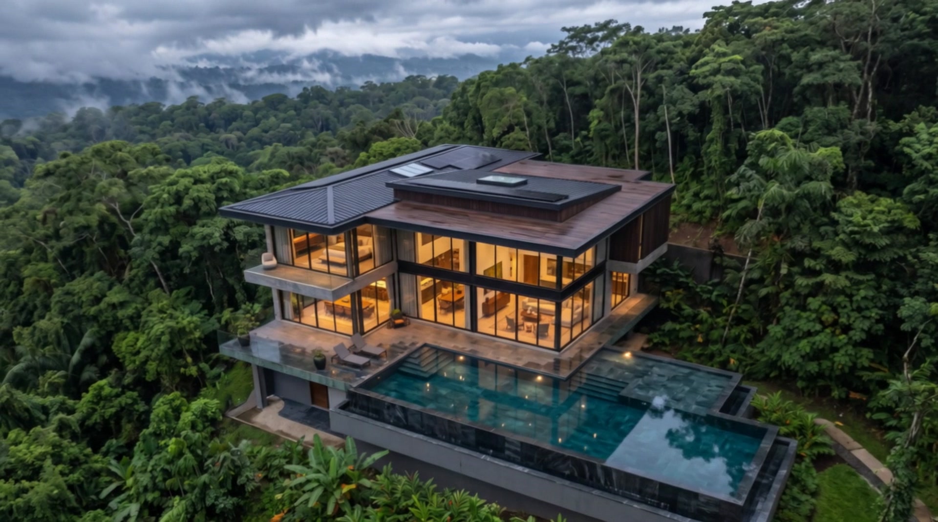 The Canopy villa above the rainforest
